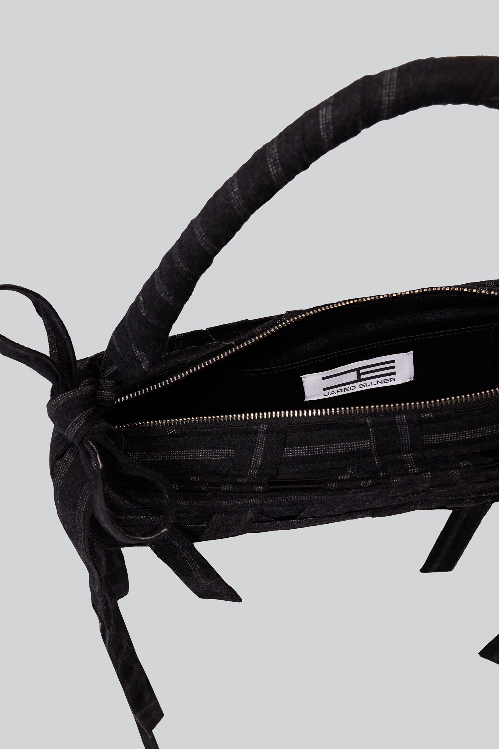 RIBBON BAG IN PINSTRIPE