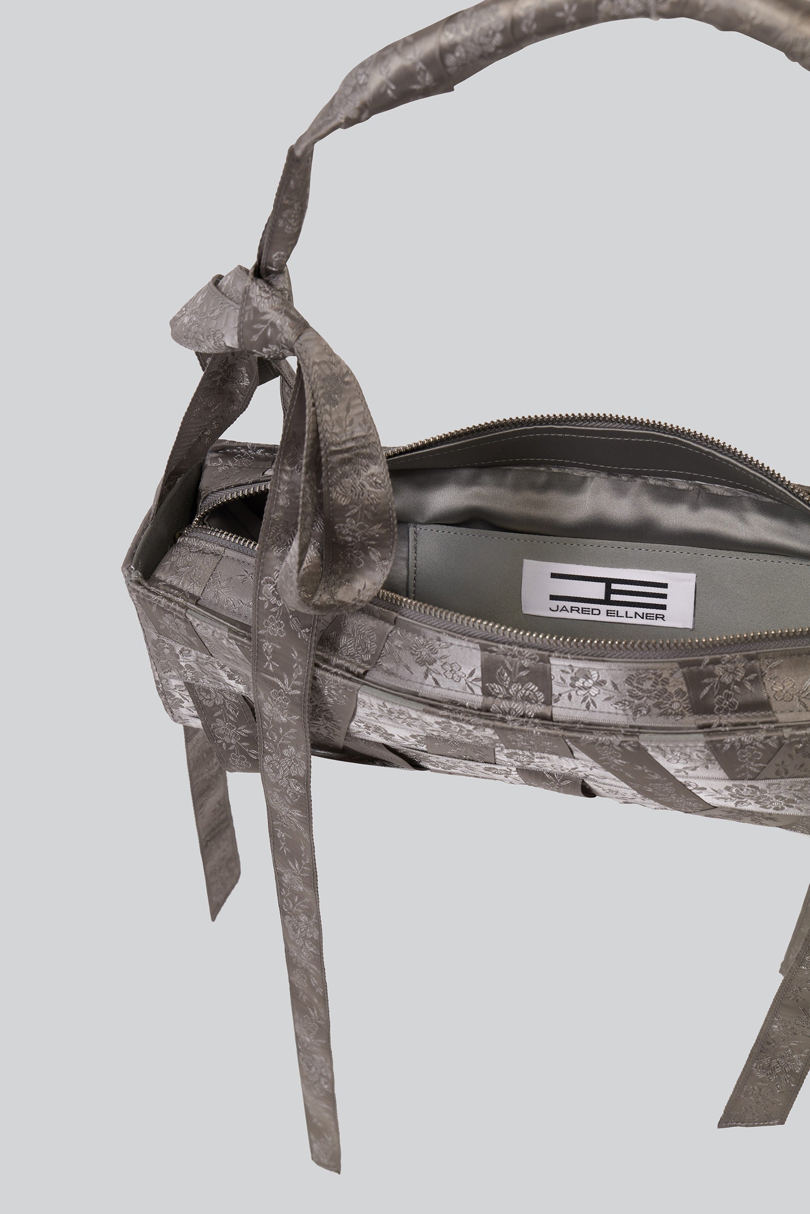 RIBBON BAG IN FLORAL GRAY