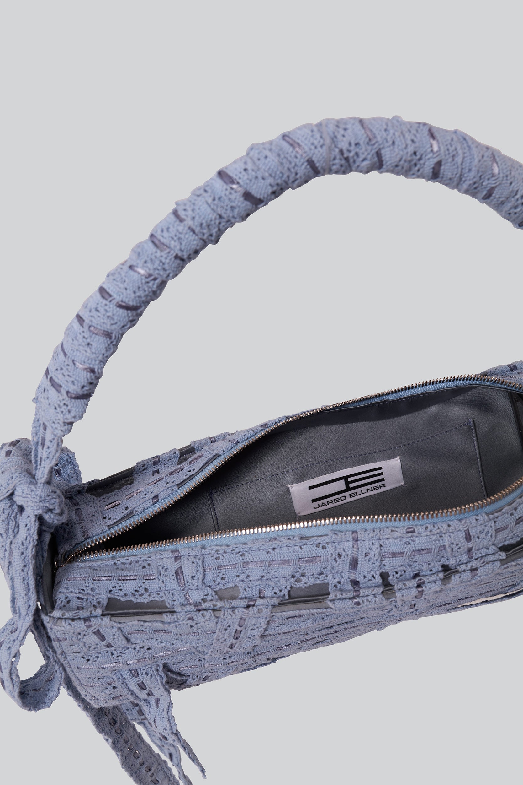 RIBBON BAG IN BLUE CROCHET